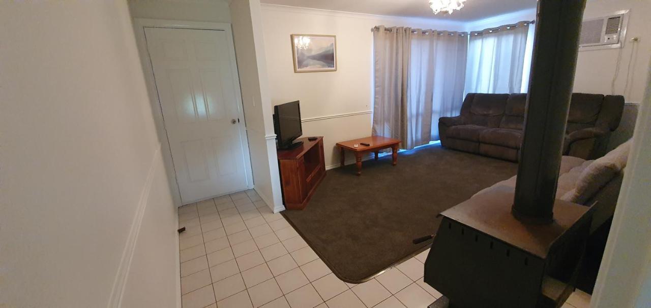 Pinjarra Caravan Park And Cabins ภายนอก รูปภาพ