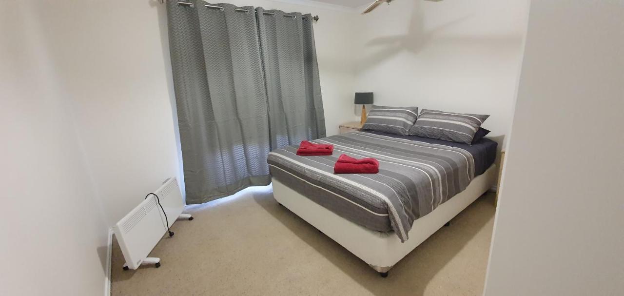 Pinjarra Caravan Park And Cabins ภายนอก รูปภาพ