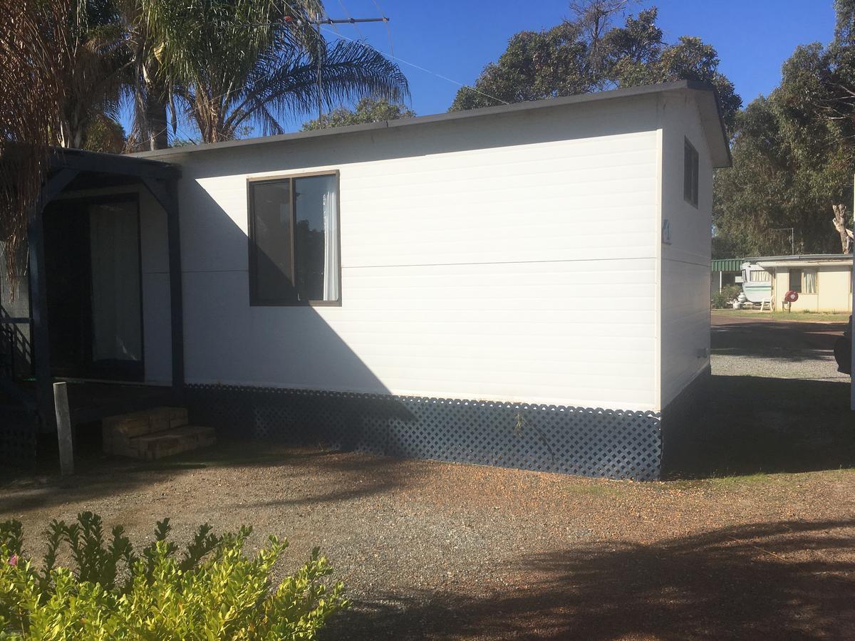 Pinjarra Caravan Park And Cabins ภายนอก รูปภาพ