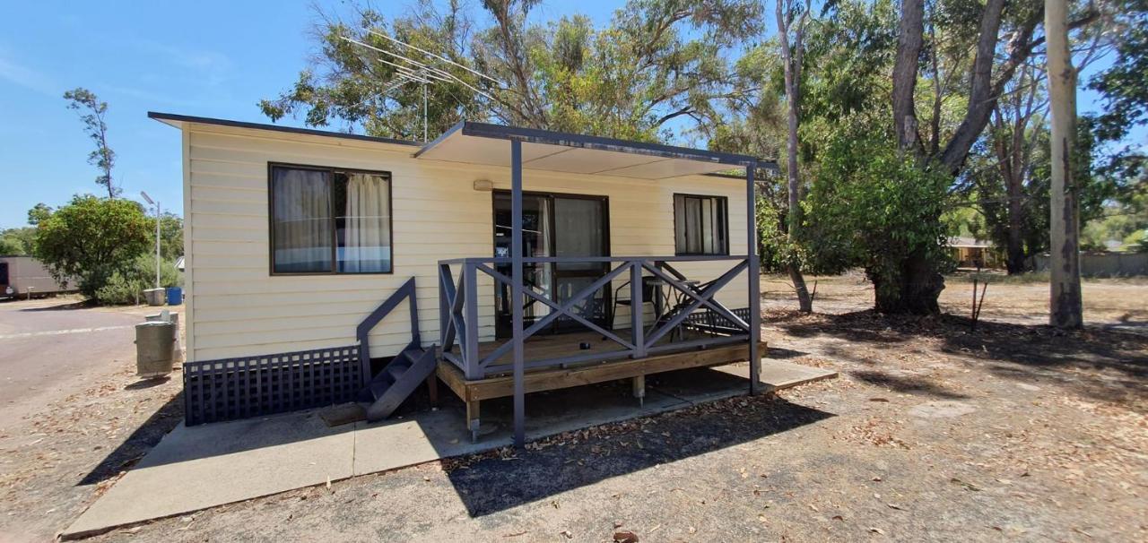 Pinjarra Caravan Park And Cabins ภายนอก รูปภาพ