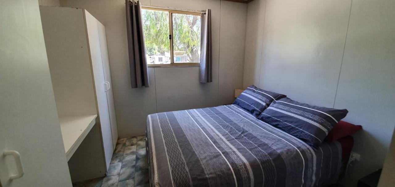 Pinjarra Caravan Park And Cabins ภายนอก รูปภาพ