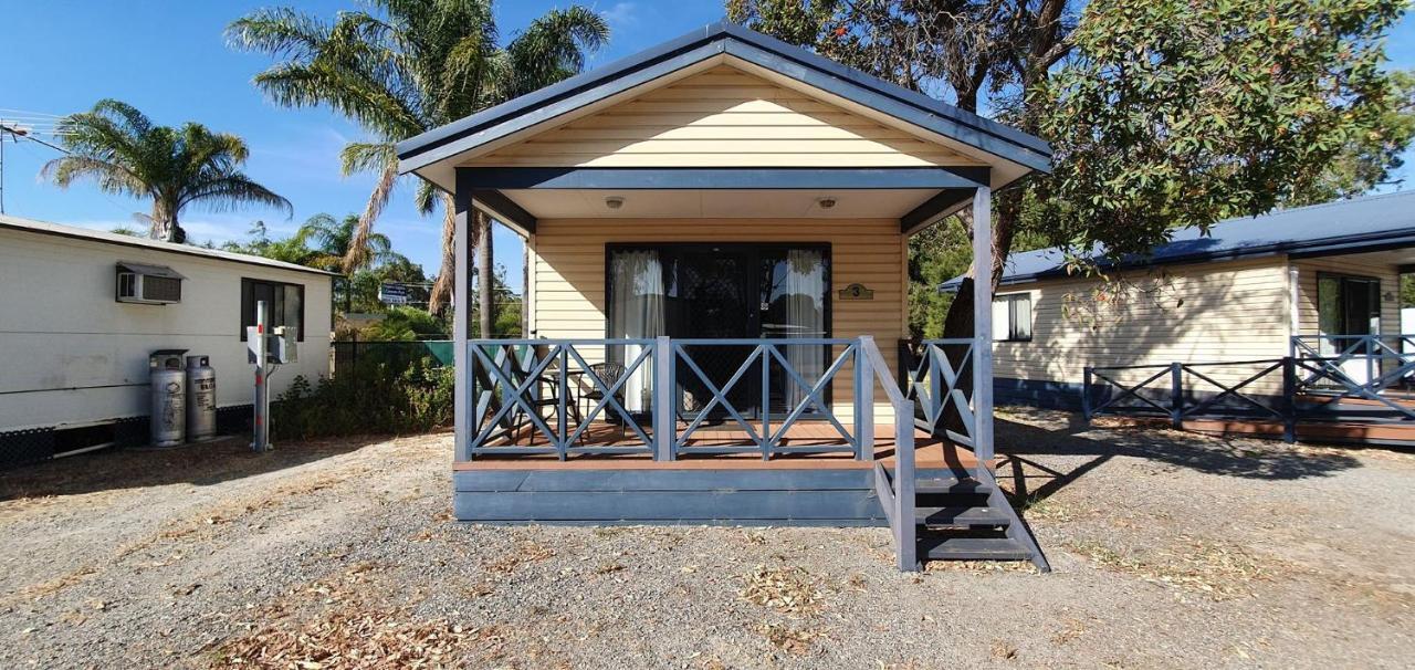 Pinjarra Caravan Park And Cabins ภายนอก รูปภาพ