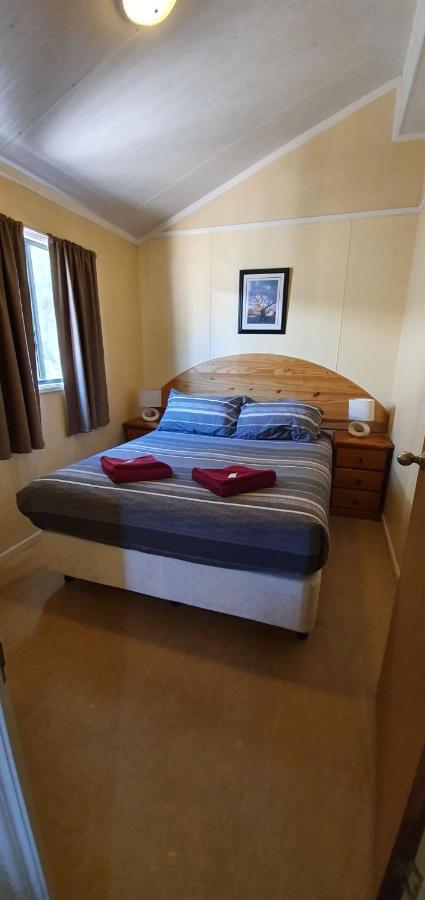 Pinjarra Caravan Park And Cabins ภายนอก รูปภาพ